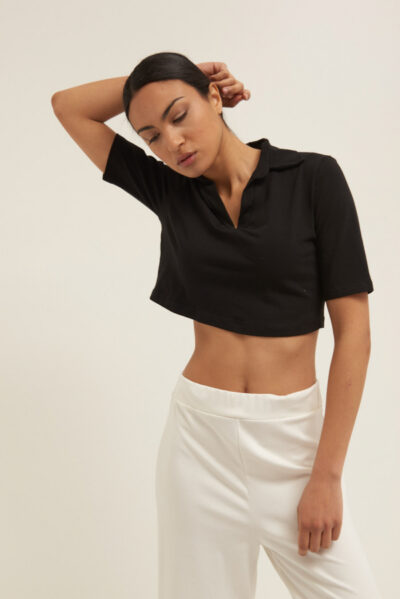 KIKISIX KSTS2749BLK T-shirt polo cotone cropped nero