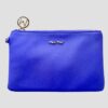 Borsa da donna modello pochette piatta portaoggetti colore lilla pastello in morbida ecopelle poliuretanica con silhouette geometrica extra sottile fodera interna e chiusura superiore con zip Mimì Muà Firenze