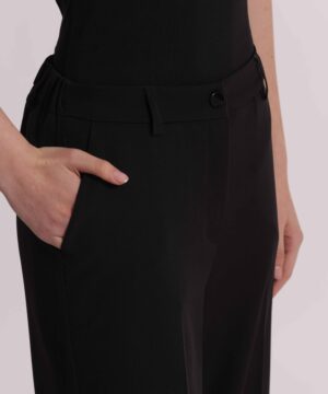 Mimì Muà Firenze – Pantalone a Palazzo "Nero" in Tessuto Tecnico Made in Italy con Elastico in Vita - immagine 3