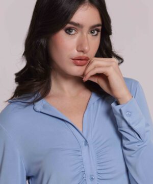 Alternative view of Mimì Muà Firenze – Camicia "Azzurro" in Viscosa Stretch Made in Italy con Drappeggio Frontale