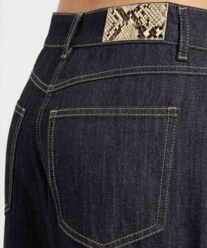 Alternative view of TWINSET – Jeans Flare "Indaco" in Puro Cotone con Risvolto al Fondo