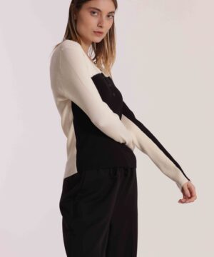 Mimì Muà Firenze – Maglia Bicolor "Nero/Panna" in Costina di Viscosa Stretch con Scollo a V e Dettaglio Bottoni - immagine 5
