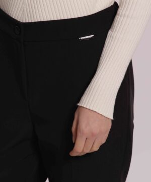 Alternative view of Mimì Muà Firenze – Pantalone a Sigaretta "Nero" in Tessuto Tecnico Made in Italy con Elastico in Vita