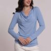 Blusa da donna colore azzurro marchio Mimì Muà Firenze in viscosa stretch Made in Italy con scollo drappeggiato a taglio laser su Origami Store