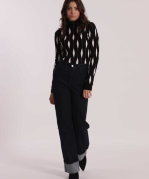 Jeans da donna a palazzo colore blu scuro in cotone stretch Made in Italy marchio Mimì Muà Firenze con risvolto e vita alta su Origami Store